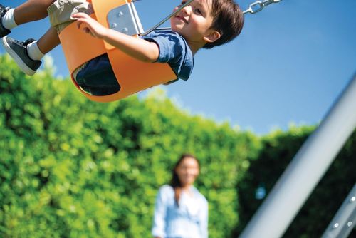 מתקן חצר ממתכת 2 ב 1 עם נדנדת פעוט ובוגר - אפור
