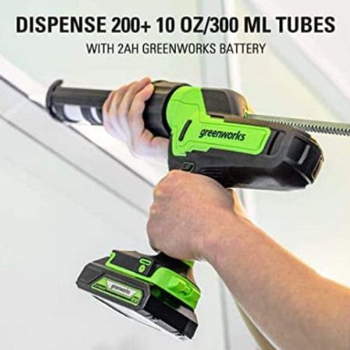 אקדח הזרקה נטען GREENWORKS 24V דגם 99637-2 עם כוח דחיקה 2900N, 6 מצבי מהירות, מניעת טפטוף ותאורת LED לעבודות איטום והדבקה מקצועיות