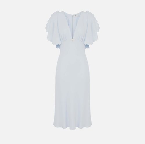 Dress in lightweight crêpe fabric with embroidered scallop