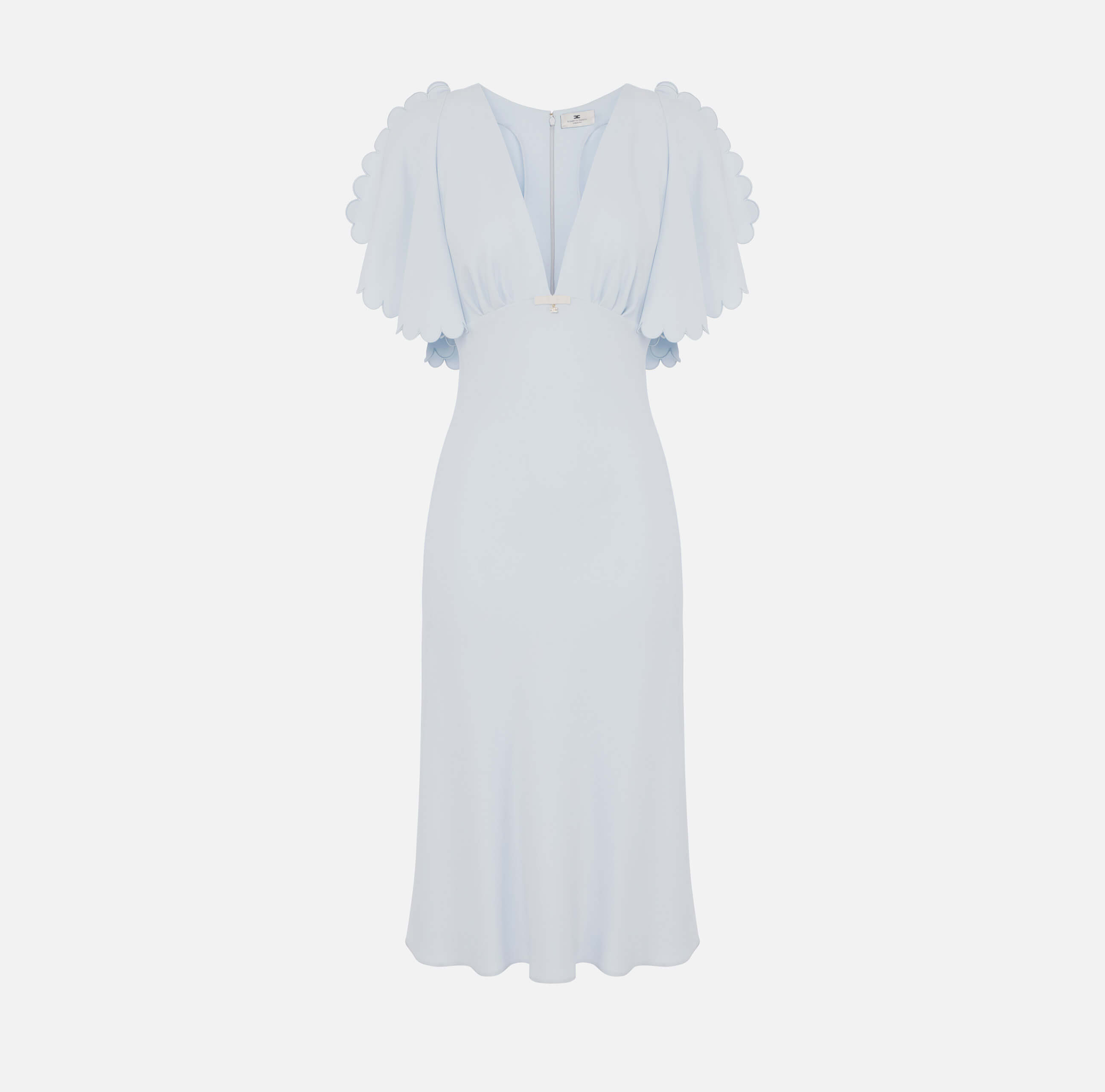 Dress in lightweight crêpe fabric with embroidered scallop