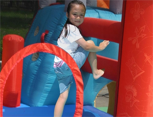 מצודת 13 התחנות- Bouncy Castle | הפיהופ-Happy Hop