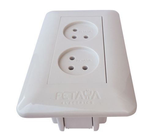 מפצל T-2 לשקע