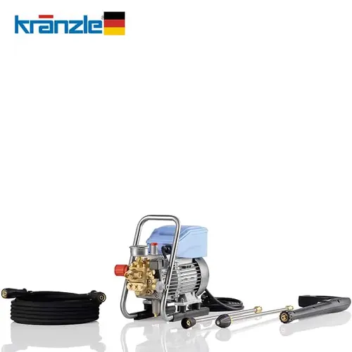מכונת שטיפה בלחץ גבוה KRANZLE 7/122 TS עם לחץ 120 BAR וספיקת 7 ליטר לדקה, מתוכננת במיוחד לדיטיילינג מקצועי ושירותי טיפוח רכב ניידים, כוללת בוכנה מפלדה עם ציפוי קרמי וראש משאבה מפליז איכותי