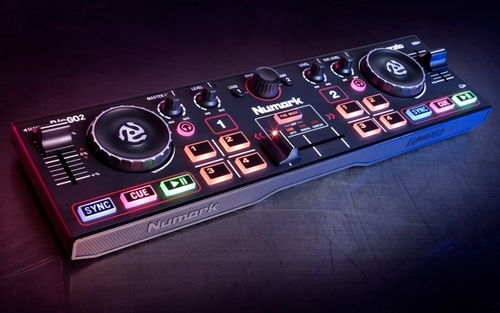 קונטרולר לדיג'יי מתחיל DJ 2GO מבית Numark
