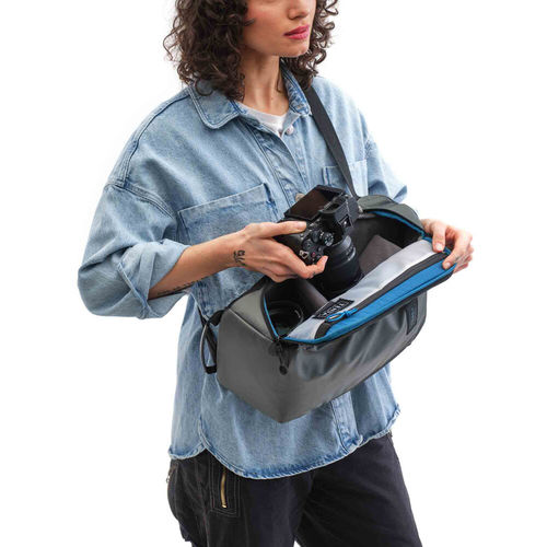 תיק Tenba 636-431 Solstice V2 Sling Bag (Gray, 12L)