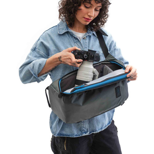 תיק Tenba 636-433 Solstice V2 Sling Bag (Gray, 16L)