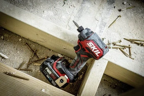 גוף מברגת אימפקט 20V Brushless קומפקטית 250Nm + מתנה סוללה 2.0Ah + מטען - סקיל SKIL