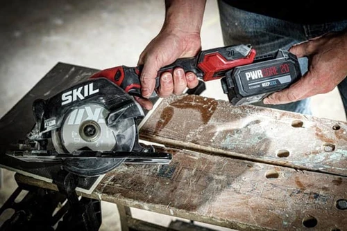 גוף מיני מסור עגול יד אחת נטען 20V Brushless לחיתוך עץ, אלומיניום וקרמיקה + מתנה סוללה 2.0Ah + מטען - סקיל SKIL