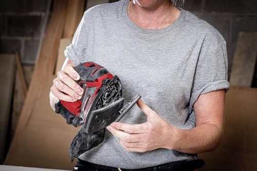 גוף מלטשת מולטי יד אחת 20V Brushless + שק איסוף + מתנה סוללה 2.0Ah + מטען - סקיל SKIL