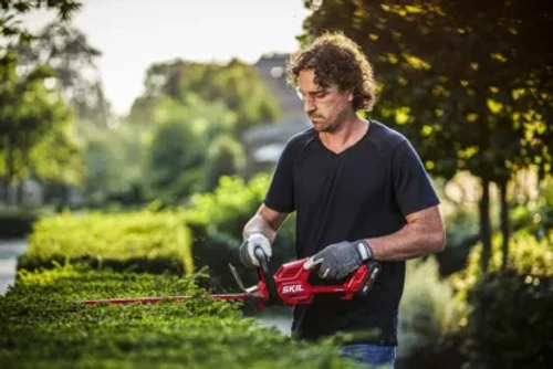 גוף גוזם גדר חיה חשמלי נטען 20V Brushless אורך להבים 45 ס