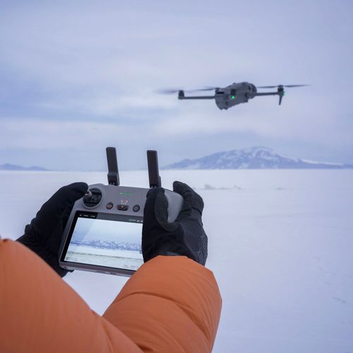 רחפן DJI Mavic 4 Pro Fly More Combo