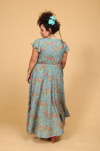 שמלת מלכות Plus size
