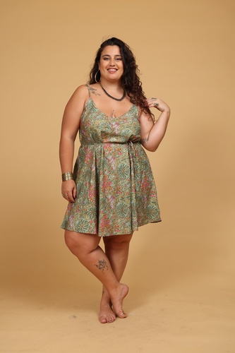 שמלת קיץ קצרה Plus size