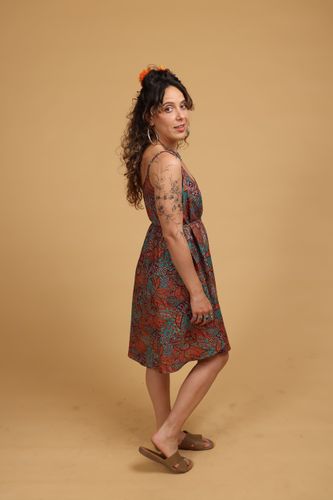 שמלת קיץ קצרה Plus size