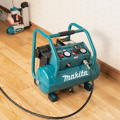 מדחס אוויר נטען MAKITA AC001GZ 40V | עוצמה ללא כבלים | הכל בו לתעשיה
