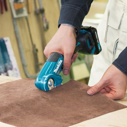 משחזת זכוכית וקרמיקה רטובה MAKITA CC301DZ | לחיתוך מדויק | הכל בו לתעשיה
