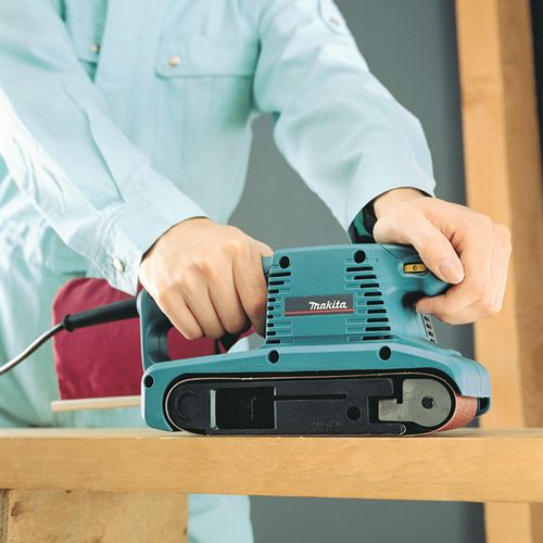 מלטשת סרט MAKITA 9911 | ליטוש מקצועי בהתאמה אישית | הכל בו לתעשיה