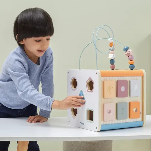 קוביית פעילות מעץ 8 ב 1 עם מבוך חרוזים, קסילופון, התאם צורה ומגוון פעילויות