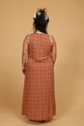 שמלת סאני plus size