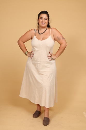 שמלת כתפיות במבו באורך 7/8 plus size