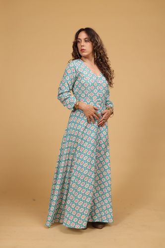 שמלת ויסקוזה כפתור plus size