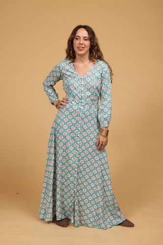 שמלת ויסקוזה כפתור plus size