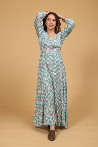 שמלת ויסקוזה כפתור plus size