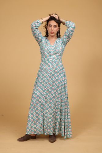 שמלת ויסקוזה כפתור plus size