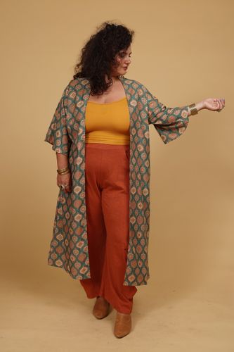 עליונית קימונו יולי plus size