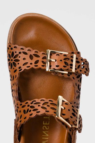 Lasered leather sandals with buckles