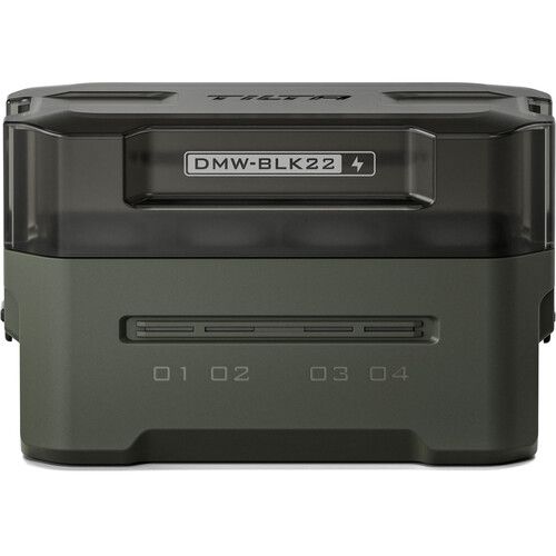 תחנת טעינה ל4 סוללות Tilta Portable Charging Station DMW-BLK22