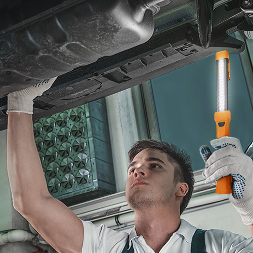 פנס עבודה נטען 1000LM כולל מגנטים EVERBRITE E061085