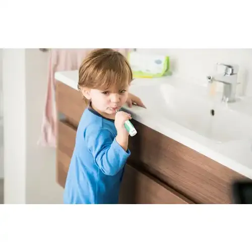 מברשת שיניים חשמלית Sonic Clean & Care לילדים בגיל 3 חודשים עד 5 שנים עם טיימר ותאורה