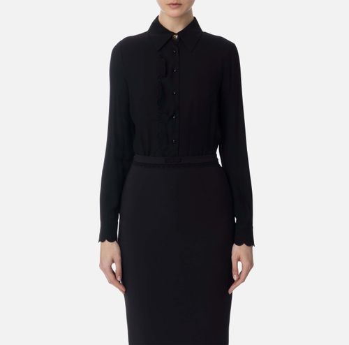 Shirt in viscose fabric with embroidered scallop