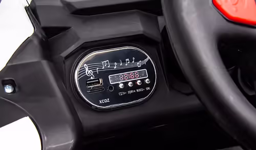 באגי ממונע דו-מושבי 24V דמוי קוואסקי Kawasaki עם גלגלי גומי, בולמי זעזועים, שלט רחוק ואורות - לבן