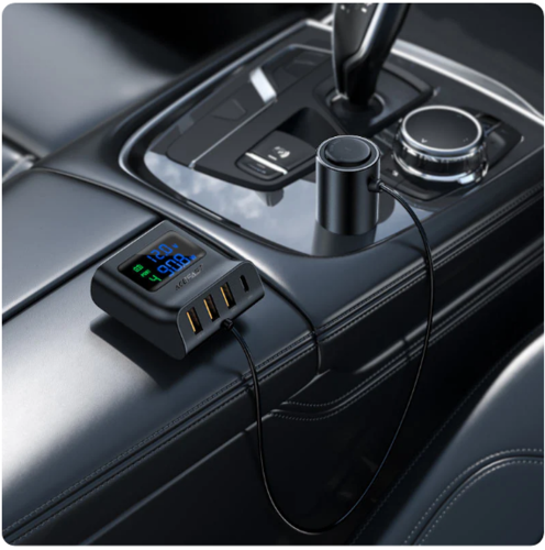מטען מהיר לרכב מפוצל, 3 יציאות USB-A ויציאת USB-C, חיבור למצת הרכב, צג חיווי דיגיטלי