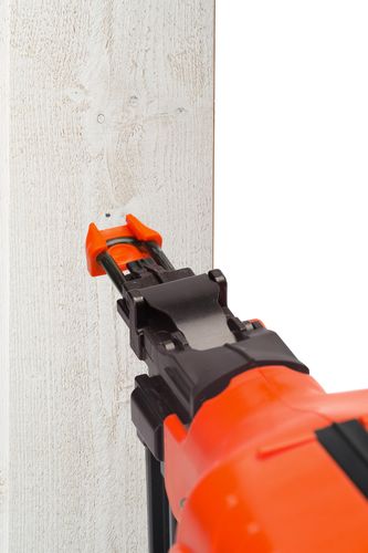 אקדח סיכות נטען גז PASLODE IM50 F18 Lithium מק