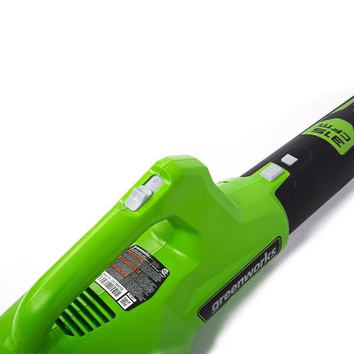 מפוח עלים GREENWORKS GEN2 24V דגם 99506-9 קומפקטי וקל משקל עם בקרת מהירות כפולה לשימוש ביתי
