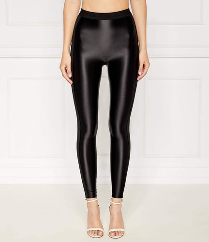. stretch-design; elasticated waistband; side stripe detailing; jacquard logo motif; 