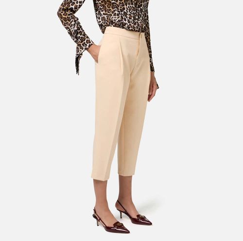 Crêpe cropped trousers with darts