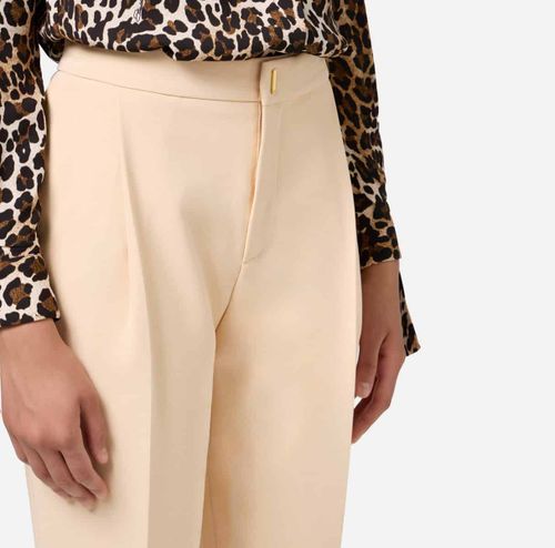 Crêpe cropped trousers with darts