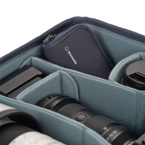נרתיק לכרטיסי זכרון Shimoda Designs 520-509 Card Wallet Zip (Blue)