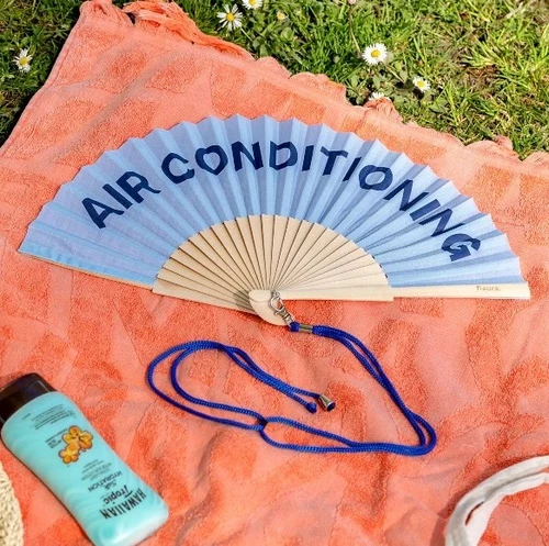 מניפה עם שרוך Air Conditioning