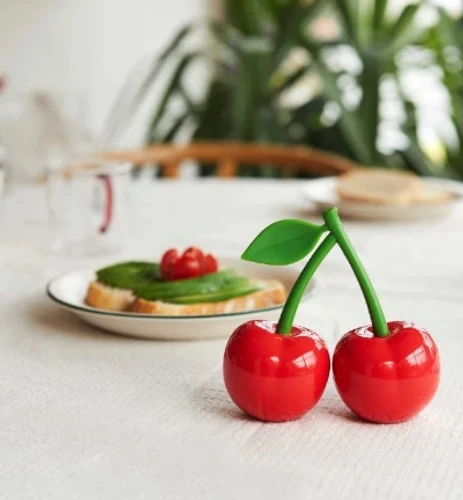 מלח פלפל דובדבנים Cherry