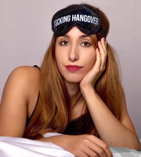כיסוי עיניים ג'ל מקרר חמרמורת Fucking Hangover - שחור