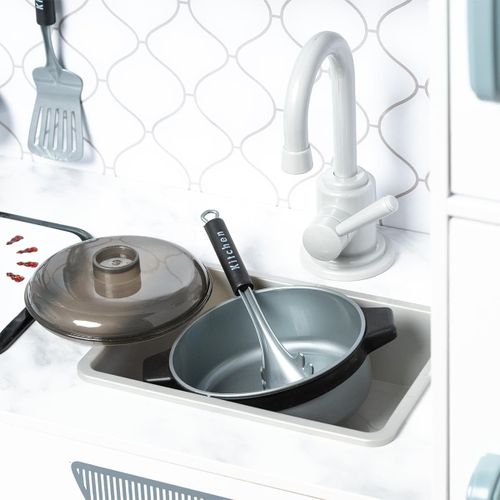 מטבח מעץ לילדים עם כיריים אורות וצלילים שלל אביזרי משחק - דגם אביב