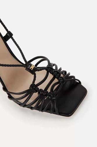 Leather pin sandals ; Material, genuine leather