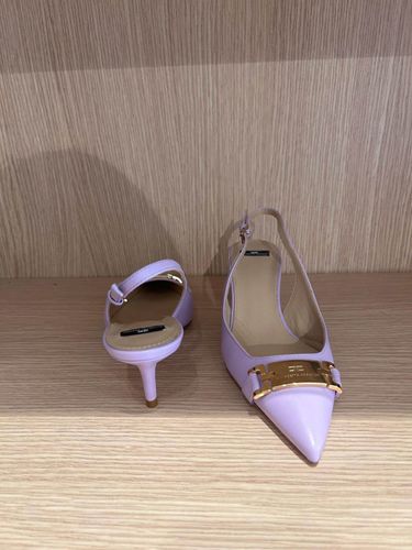 Dimensions: Heel: 5.5cm 100% Leather Made in Italy