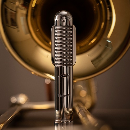 זוית נוספת Warm Audio Fen-tone