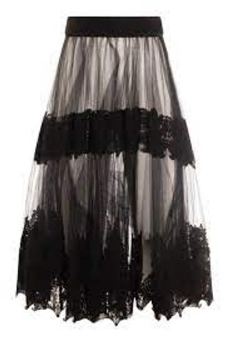 Skirt in tulle fabric with lace decorations